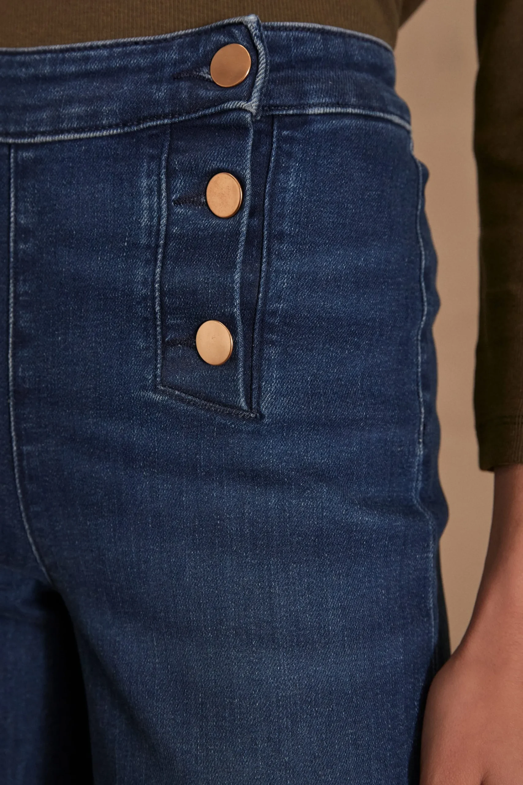 Maison 123 Jeans We Care|Jeans Taille Haute>Jean large OXAN Produit labellisé We Care mettant en avant l'utilisation de matières plus responsables et la valorisation de la production locale INDIGO