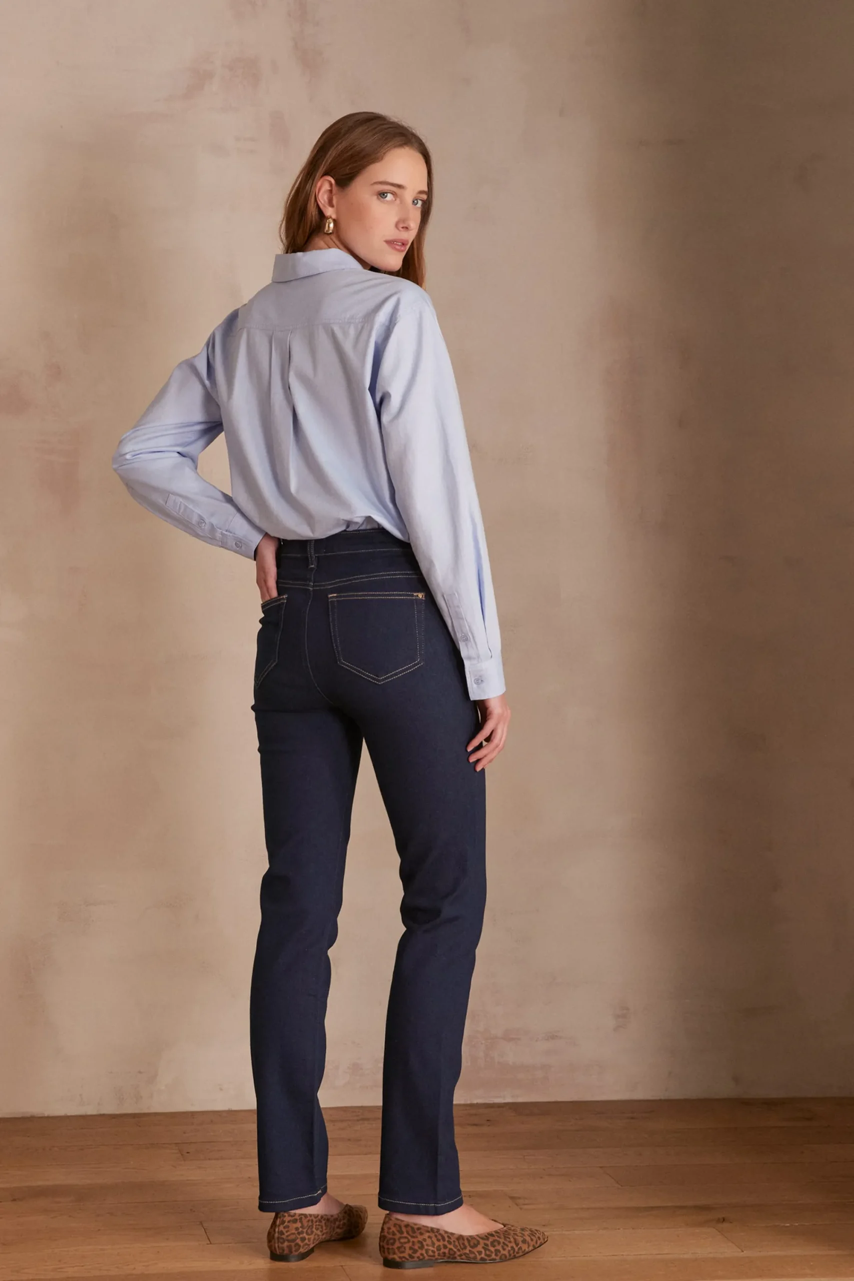 Maison 123 Jeans We Care|Jeans Droits>Jean SONIA Produit labellisé We Care mettant en avant l'utilisation de matières plus responsables et la valorisation de la production locale CELADON