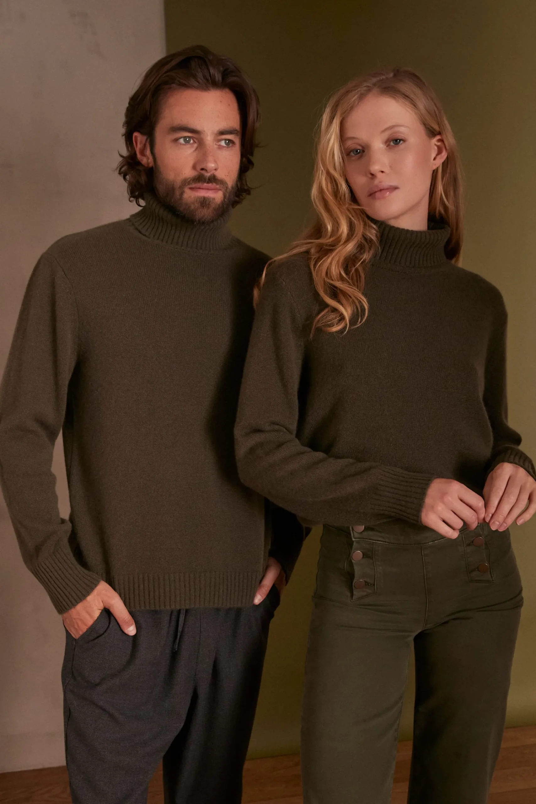 Maison 123 Pulls À Col Roulé|Pulls En Cachemire>Pull col-roulé unisexe SWAN(N) FEUILLE