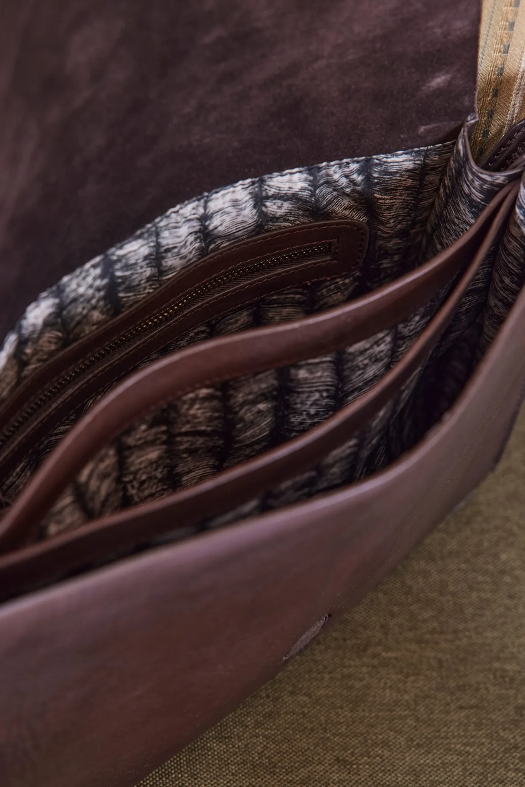 Maison 123 Les Sacs>Sac bandoulière GABRIEL XL MARRON FONCE