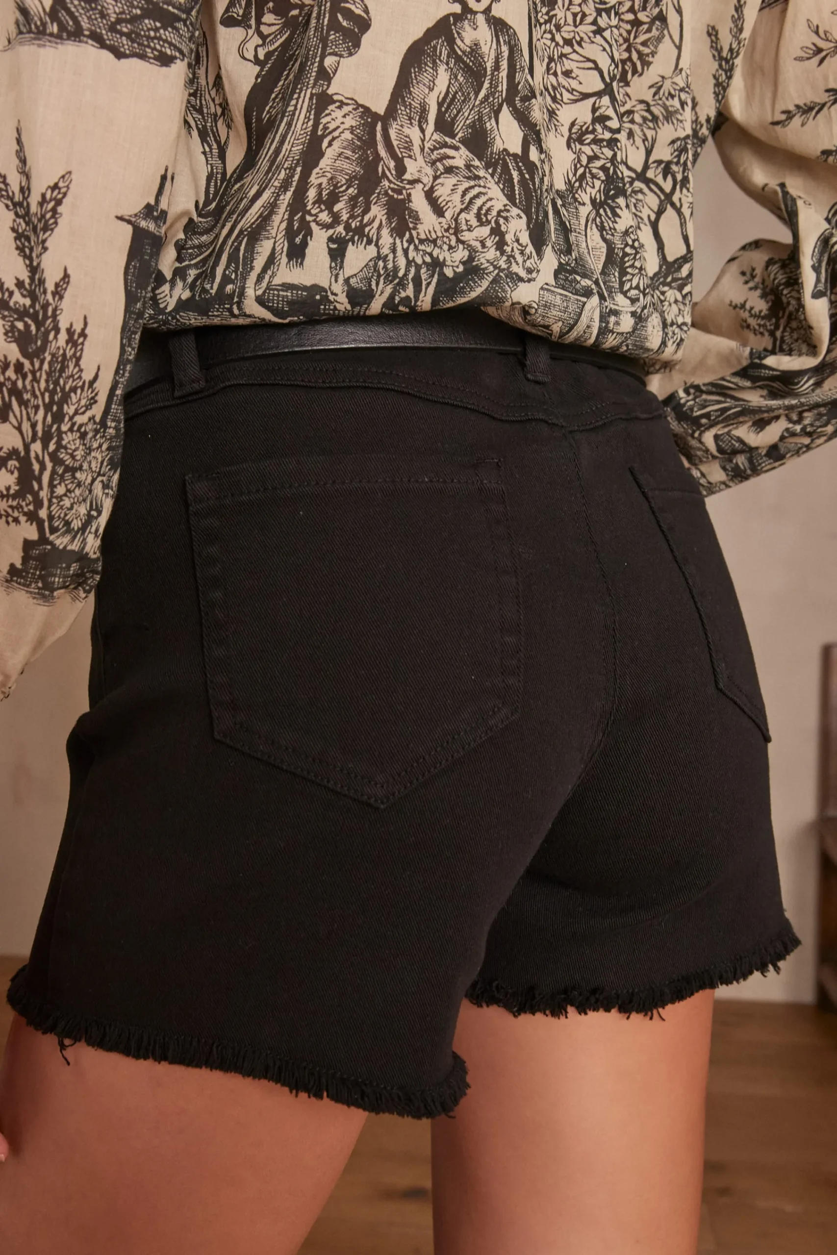 Maison 123 Pantalons Noirs>Short STEFFIE NOIR